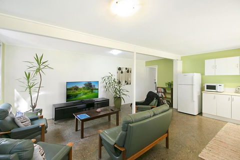 HideAway - Tweed Coast Holidays - Geraldton Accommodation 1