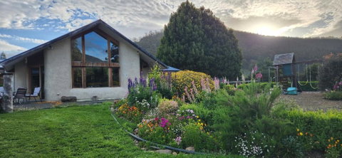 Huon Valley Retreat In Nicholls Rivulet - Geraldton Accommodation 2