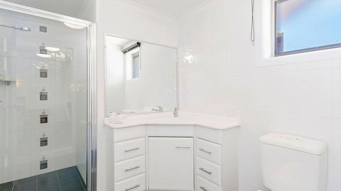 Adrift Apartments - Geraldton Accommodation 2