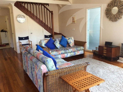 Affordable Twin Peaks 2 - Geraldton Accommodation 3