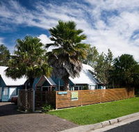 Affordable Twin Peaks 2 - Geraldton Accommodation