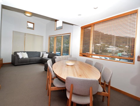 Akuna 3 - Geraldton Accommodation 3