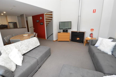 Akuna 3 - Geraldton Accommodation 2