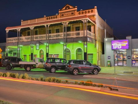 Albion Hotel - Geraldton Accommodation 1