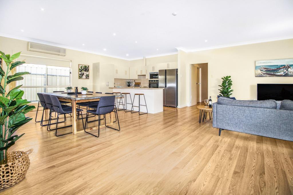 Aldinga SA Geraldton Accommodation