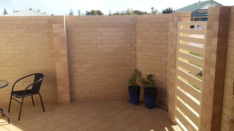 Alexander Drive B & B - Geraldton Accommodation 3