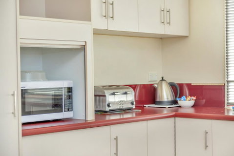 All Decked Out - Geraldton Accommodation 3
