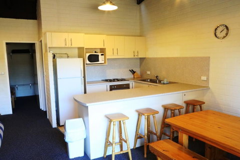 Alpha 8 - Geraldton Accommodation 0