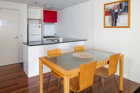 Amazing Brisbane CBD 2 Bedroom Apartment With River Views - Geraldton Accommodation 1