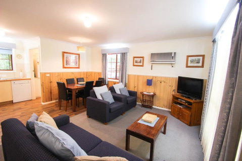 Amber Cottage - Geraldton Accommodation 3
