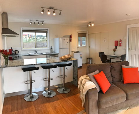 Angasi Apartment On Highcrest - Geraldton Accommodation 0