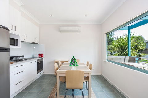 Anglesea River Apartments - 2 Bed Unit 2/4 - Geraldton Accommodation 3