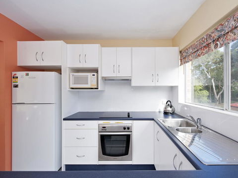 Apollo Court 3 - Nelson Bay - Geraldton Accommodation 3