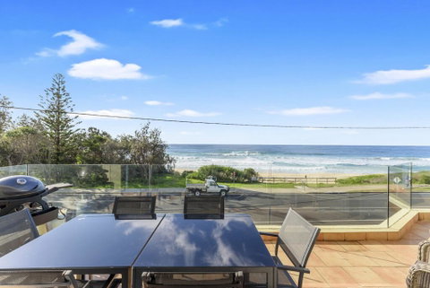 Aqua Shores Award Winning Apartment - Geraldton Accommodation 0