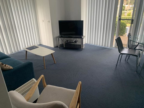 Aquarius Apartments Mollymook - Geraldton Accommodation 3
