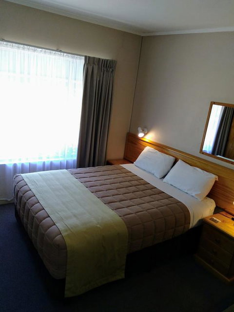 Armidale Rose Villa Motel - Geraldton Accommodation 3