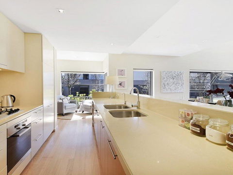 Arum 4, Heritage Park - Contemporary & Timeless - Geraldton Accommodation 3