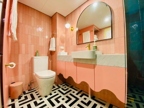 Manly Vibes - Fabulous Design With Gym, Sauna, Streaming, Right Opposite Wharf & Beach - Geraldton Accommodation 0