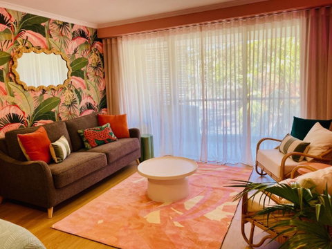 Manly Vibes - Fabulous Design With Gym, Sauna, Streaming, Right Opposite Wharf & Beach - Geraldton Accommodation 3