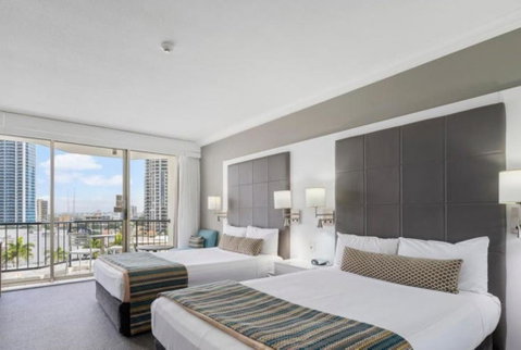 Mantra On View Surfers Paradise By Ready Set Stay - Geraldton Accommodation 0