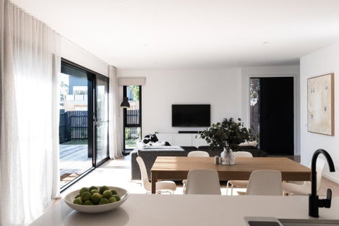 Matilda Rose By Ready Set Stay - BYO LINEN AND TOWELS - Geraldton Accommodation 1
