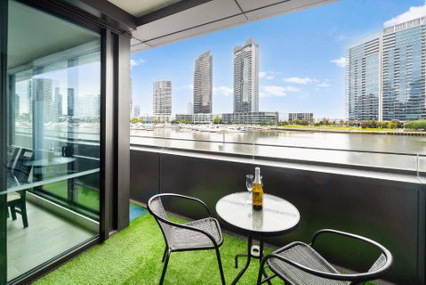 Melbourne Docklands Riverside Views - Geraldton Accommodation 0