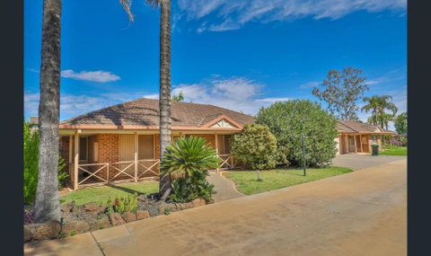 Mildura Holiday Homes - 15th Street - Geraldton Accommodation 3