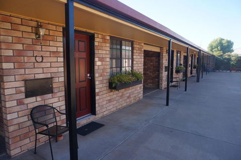 Miles Outback Motel - Geraldton Accommodation 0