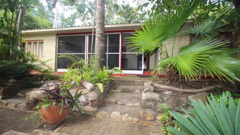 Moana Cottage, Stroll To Horseshoe Bay Beachfront - Geraldton Accommodation 0