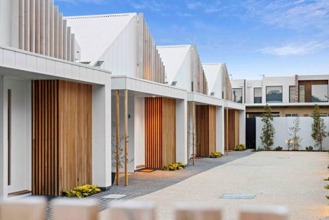 Mod House Ocean Grove- Walk To The Shops, Cafes, Beach And Park! Brand New Luxury Apartment In Gated Complex - Geraldton Accommodation 1