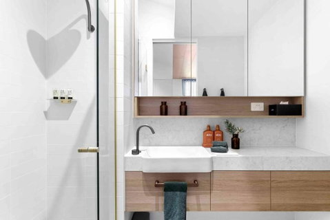 Mod House Ocean Grove- Walk To The Shops, Cafes, Beach And Park! Brand New Luxury Apartment In Gated Complex - Geraldton Accommodation 3
