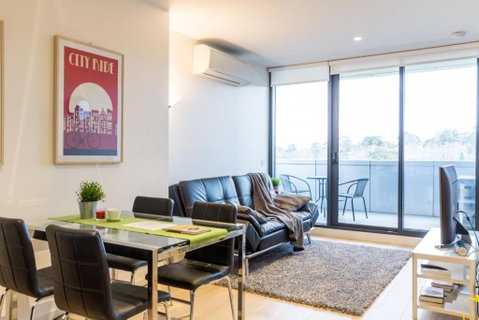Modern 1 Bedroom In Tranquil Parklands - Geraldton Accommodation 0