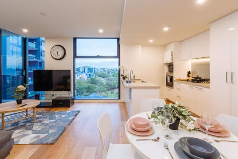 Modern 2BR Apt In The Heart Of South Brisbane - Geraldton Accommodation 0