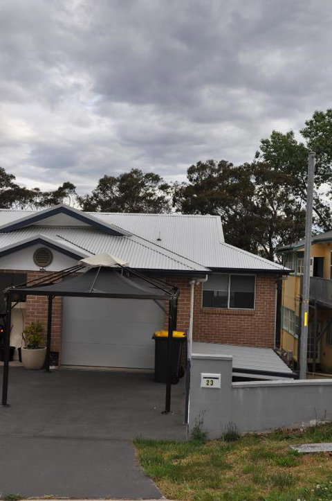 Modern 3-bedroom Katoomba Townhouse (nature View) - Geraldton Accommodation 1
