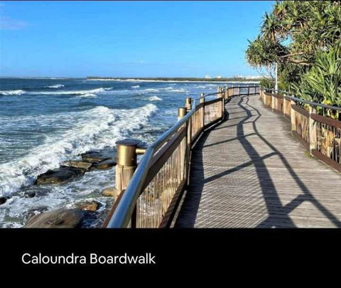 Mountain Views, Spa Bath, Pet Friendly, Near Zoo! - Geraldton Accommodation 2