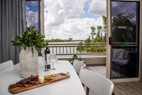 Mulwala Lakeside Apartment - Geraldton Accommodation 0