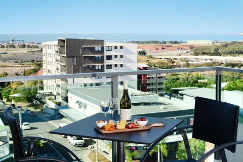 Oaks Gladstone Grand Hotel - Geraldton Accommodation 0