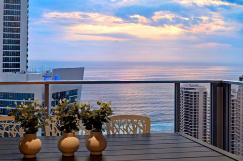 OCEAN VIEW APARTMENTS - Circle On Cavill - Self Contained & Privately Managed - Geraldton Accommodation 0