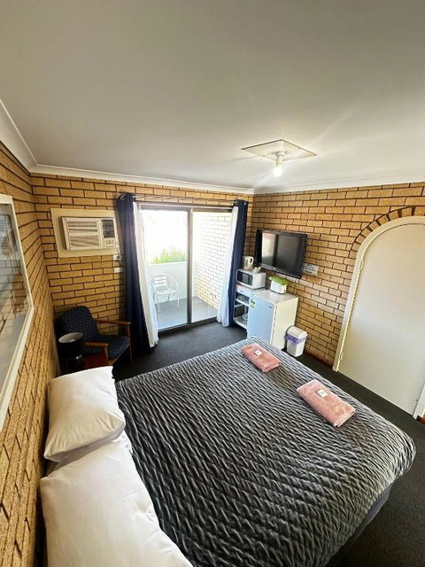 Ocean View Villas - Geraldton Accommodation 1