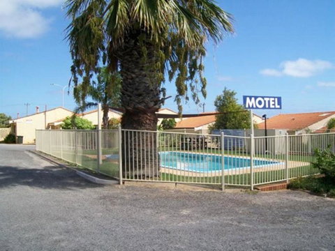 Ocean View Villas - Geraldton Accommodation 2