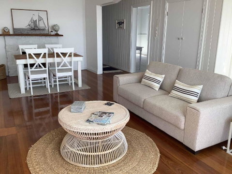 Ocean Views & City Convenience Perfect Getaway - Geraldton Accommodation 1