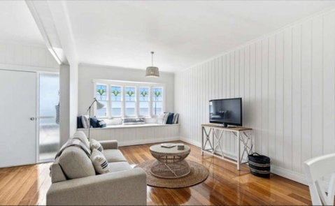 Ocean Views & City Convenience Perfect Getaway - Geraldton Accommodation 2