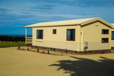 OMARU FARM STAY - Geraldton Accommodation 3
