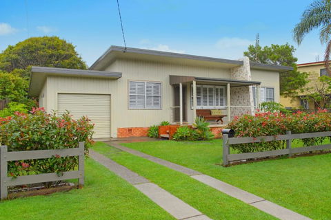 ONDINE, 4 Belmore Street - Geraldton Accommodation 3