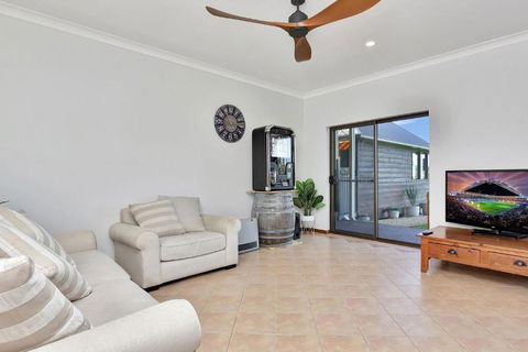 Overflow Downs-Riverside Acreage - Geraldton Accommodation 3