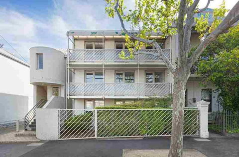 Ozi Village Cardigan - Geraldton Accommodation 3