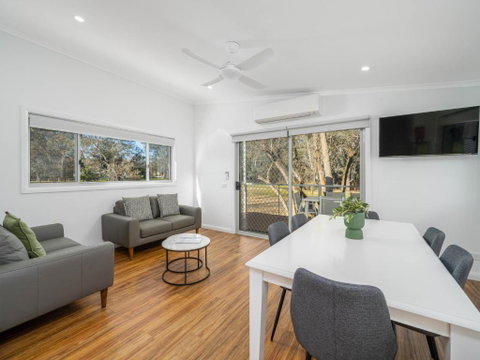 Painters Island Holiday Park - Geraldton Accommodation 3