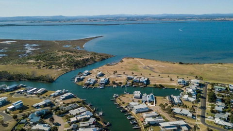 Pelican Landing - Geraldton Accommodation 1