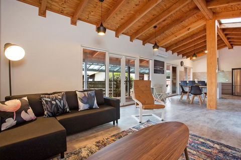 Port Central No 3 - Geraldton Accommodation 0