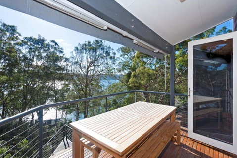 Pittwater Vistas - 5 Minutes To Palm Beach - Geraldton Accommodation 1